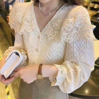 Lantern-sleeve Collared Button-up Lace Blouse
