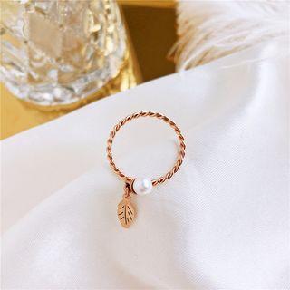 Faux Pearl Leaf Ring Rose Gold - One Size