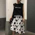 Lettering Tank Top / Dotted Asymmetric Hem Mid Skirt