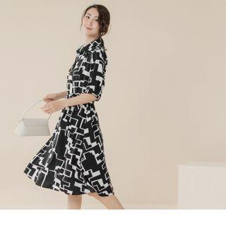 Tie-waist Geometric Pattered Chiffon Midi Dress
