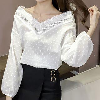 Scallop Trim Off Shoulder Blouse