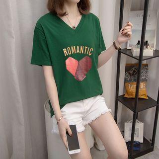 V-neck Heart Print T-shirt