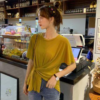 Short-sleeve Asymmetrical Hem Top