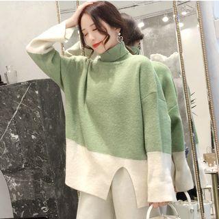 Turtleneck Two-tone Cut Out Sweater