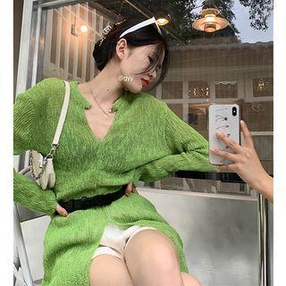 Long-sleeve V-neck Light Knit Top