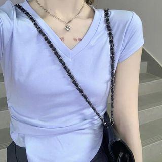 Short-sleeve Plain V-neck Asymmetrical Cropped T-shirt