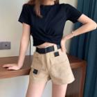 Short-sleeve Knotted Cropped T-shirt / Cargo Shorts