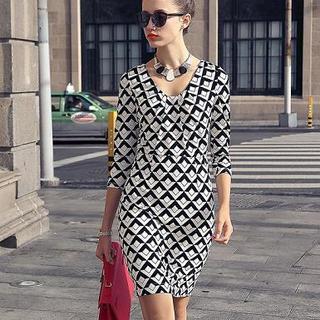 3/4-sleeve Pattern Dress