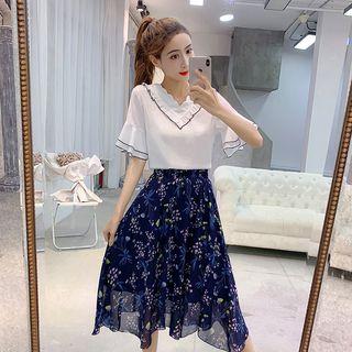 Set: Scallop Trim Elbow-sleeve Blouse + Flower Print Midi A-line Skirt