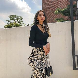 Cutout-front Ribbed T-shirt