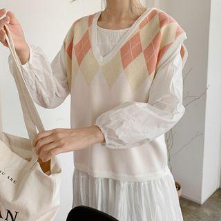 Sleeveless Argyle-patterned Knit Top Ivory - One Size
