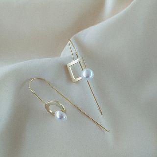 Non-matching Faux Pearl Alloy Dangle Earring Asymmetry - 1 Pair - One Size
