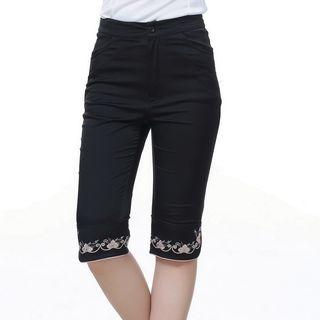 Floral Embroidery Cropped Pants