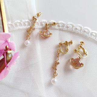 Planet Drop Non-matching Earring