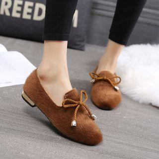 Bow-accent Moccasins