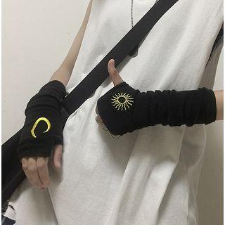 Embroidered Fingerless Gloves