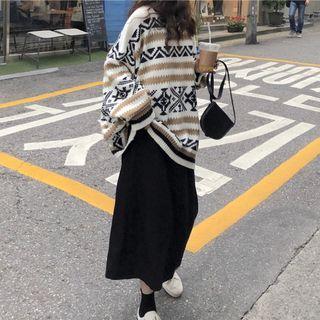 Pattern Print Long-sleeve Sweater