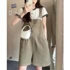 Short-sleeve T-shirt / Wide Leg Jumper Shorts