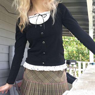 Mock Two-piece Lace Trim Top