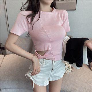 Short-sleeve Keyhole Asymmetrical Tee