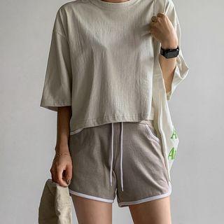 Colored Loose-fit Crop T-shirt