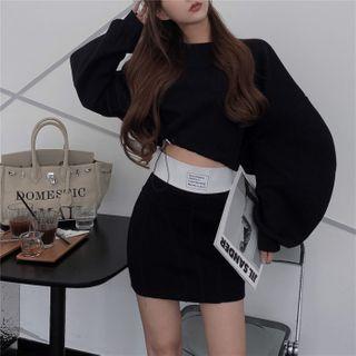 Cropped Sweatshirt / Tight Mini Skirt