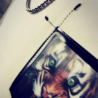 Tiger Print Pocket Long Sleeve T-shirt