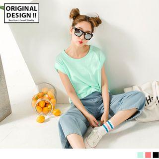 Basic Round Neck Capped Sleeve Top