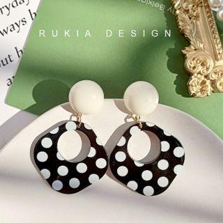 Dotted Geometric Drop Earring