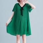 Bow Detail Short-sleeve Shift Dress Green - One Size