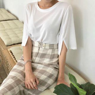Slit Hem-sleeve Round-neck T-shirt
