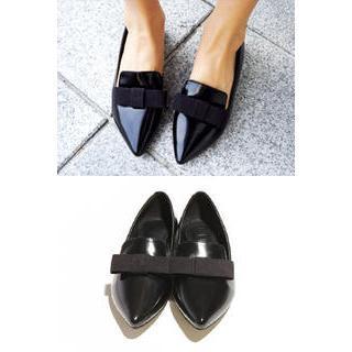 Bow-front Patent Flats