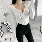 Long-sleeve V-neck Twisted T-shirt