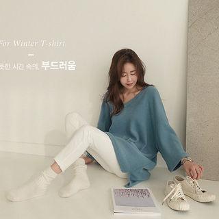 V-neck Oversized Fleece T-shirt