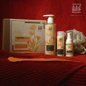 The Preface - Calendula Soothing Box Set : Calendula Soothing Balm 20ml + Calendula Soothing Body Wash 200ml + Calendula Soothing Cream 50ml + Bath Ball (colour Random) 4 Pcs