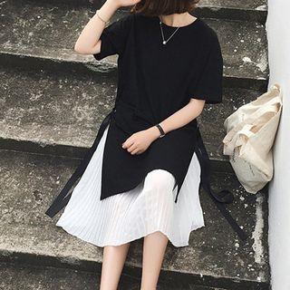 Set: Short-sleeve Slit T-shirt + Accordion Pleat Slipdress