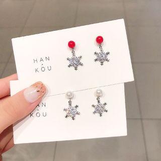 Bead / Faux Pearl Rhinestone Snowflake Dangle Earring
