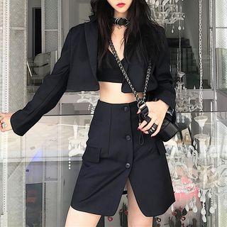 Cropped Blazer / Buttoned A-line Mini Skirt
