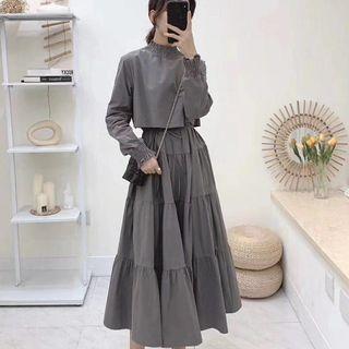 Long-sleeve Plain Tiered Midi Dress