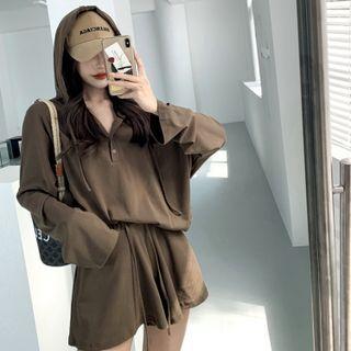 Long-sleeve Plain Hooded Top / Plain Shorts