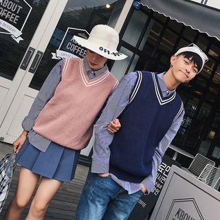 Couple Matching Contrast-trim Knit Vest