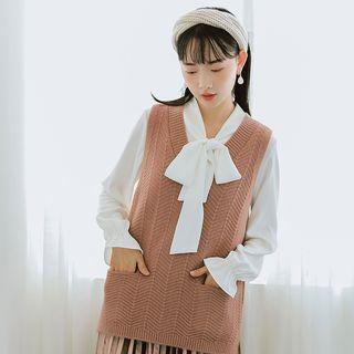 V-neck Chevron Knit Vest