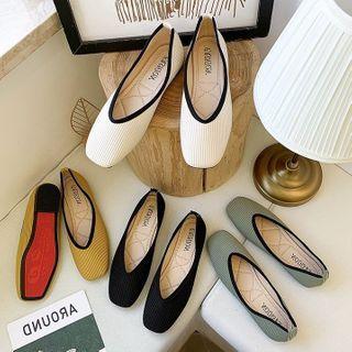 Contrast Trim Square-toe Flats