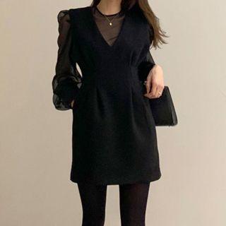 Set: Mesh Blouse + A-line Pinafore Dress