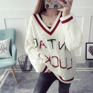 Lettering V-neck Thick Sweater