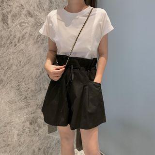 Plain Long Sleeve T-shirt / High Waist Shorts