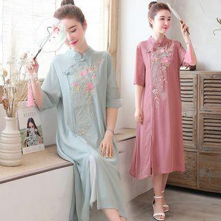 Traditional Chinese Elbow-sleeve Embroidered Floral Midi Dress