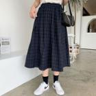 Short-sleeve Shirt / Plaid Midi A-line Skirt