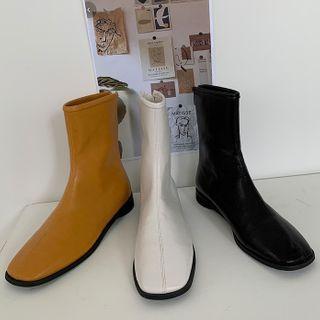 Square-toe Flat Short Boots