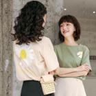 Short-sleeve Daisy Print T-shirt